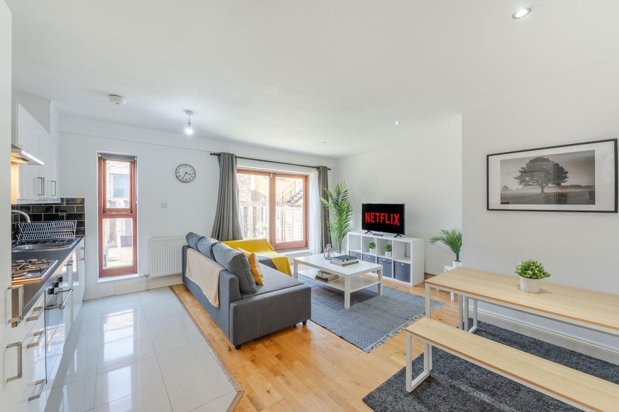 London Waterloo Apartment With Large Private Terrace - View Of The London Eye - 1 Bedroom 1 Bath Exterior foto