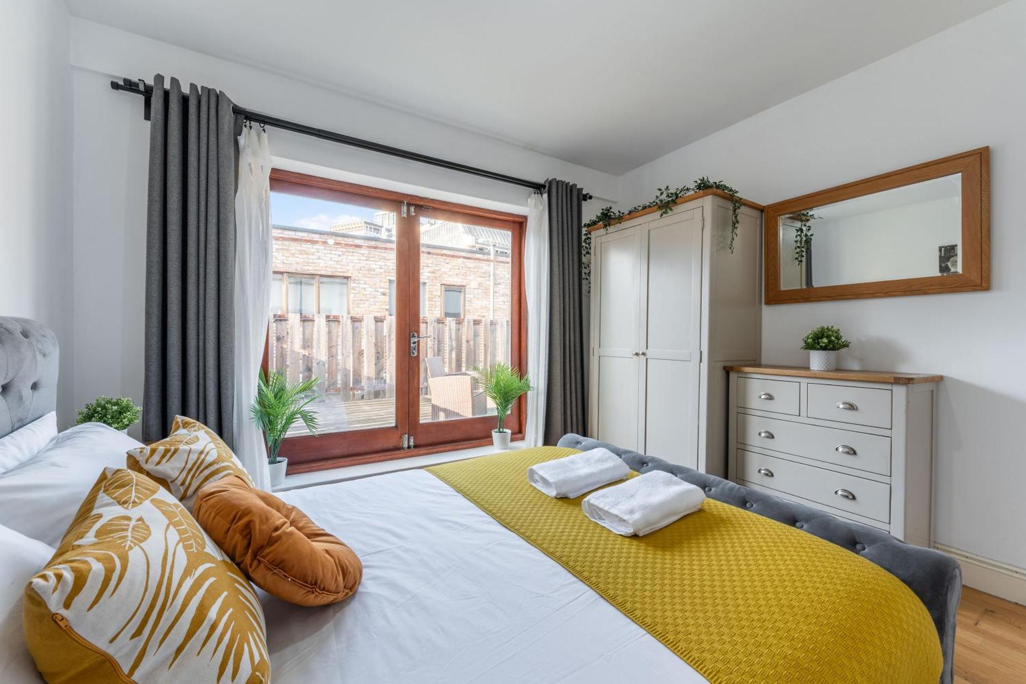 London Waterloo Apartment With Large Private Terrace - View Of The London Eye - 1 Bedroom 1 Bath Exterior foto