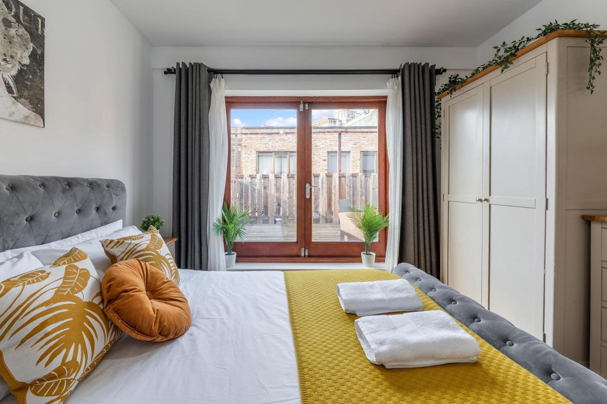 London Waterloo Apartment With Large Private Terrace - View Of The London Eye - 1 Bedroom 1 Bath Exterior foto